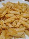 Penne rigate con salsa de berenjena