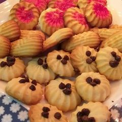 A picture of Bakery biscuits.