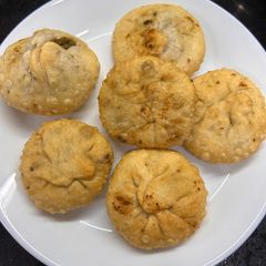 A picture of Green peas kachori.