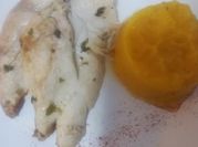 Una foto de pollo con cilantro