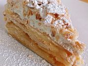 Una foto de hojaldre con mascarpone