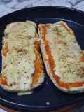 Pizza de pan (no hubo ganas de amasar)