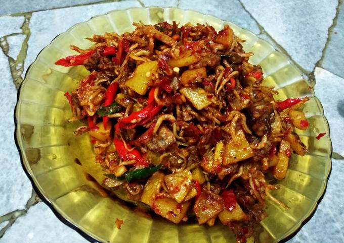 Sambel goreng TangPeRi (Kentang Tempe Teri)