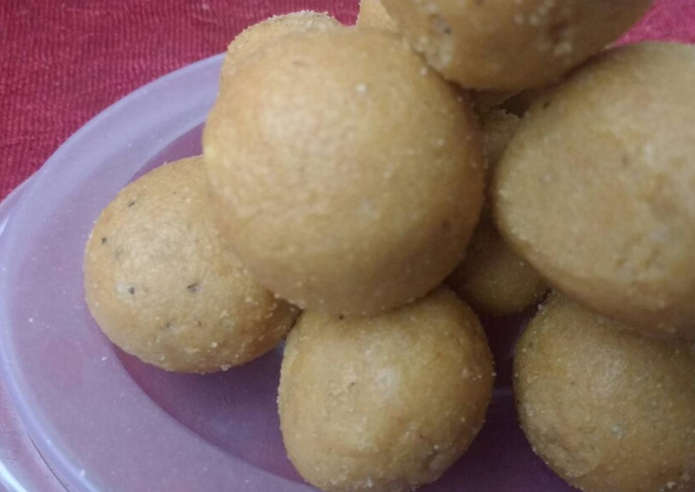 Besan laddoo