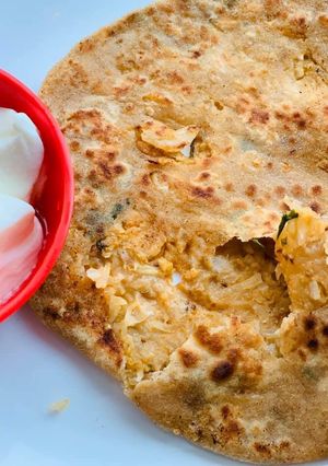 A picture of Mooli Parantha.