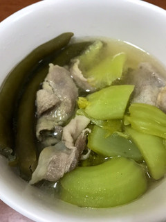 👩🏻🍳芥菜剝皮辣椒肉片湯 的食譜成品照片