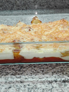 Una foto de Patatas con bechamel gratinadas