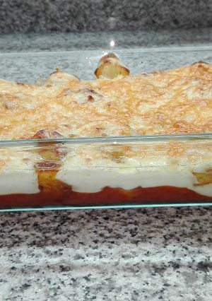 Una foto de Patatas con bechamel gratinadas