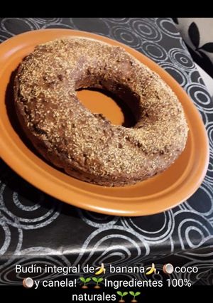 Una foto de Budín de banana y coco