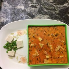 A picture of Tofu Matar Masala.