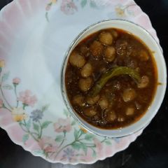 A picture of Chickpeas curry.
