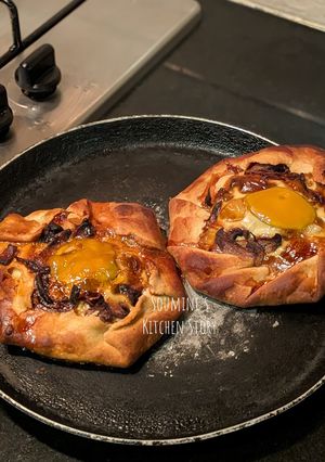 A picture of Mushroom and egg Galette.