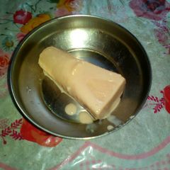 A picture of Musk melon ice cream.