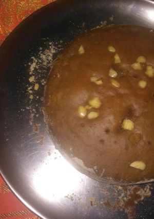A picture of Wheat cake in cooker.