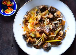 Hình của món Lươn xào sả ớt.