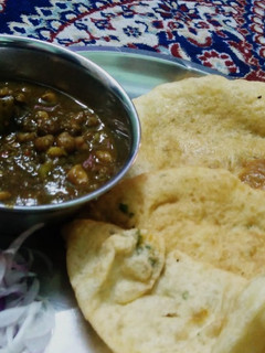 छोले भटूरे (chole bhature recipe in Hindi) रेसिपी मुख्य फोटो