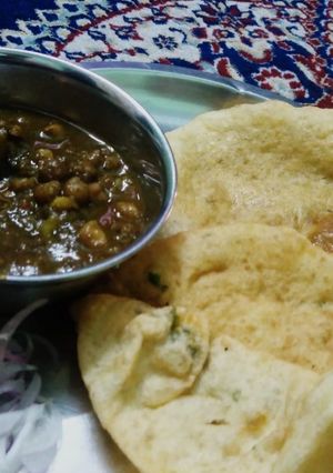 छोले भटूरे (chole bhature recipe in Hindi) रेसिपी मुख्य फोटो
