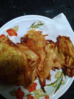 Hình của món Bánh khoai lang sợi chiên giòn.