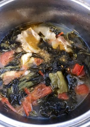 Hình của món Canh dưa chua gân bò.