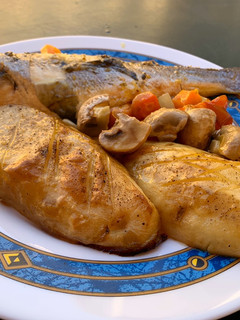 Una foto de Lubina al horno