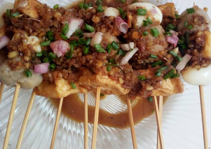 Anti Ribet, Bikin Sate bakso tahu telur Simpel