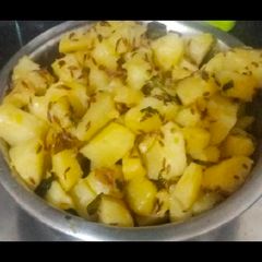 A picture of Jeera aloo.