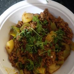 A picture of Aloo keema with capsicum.