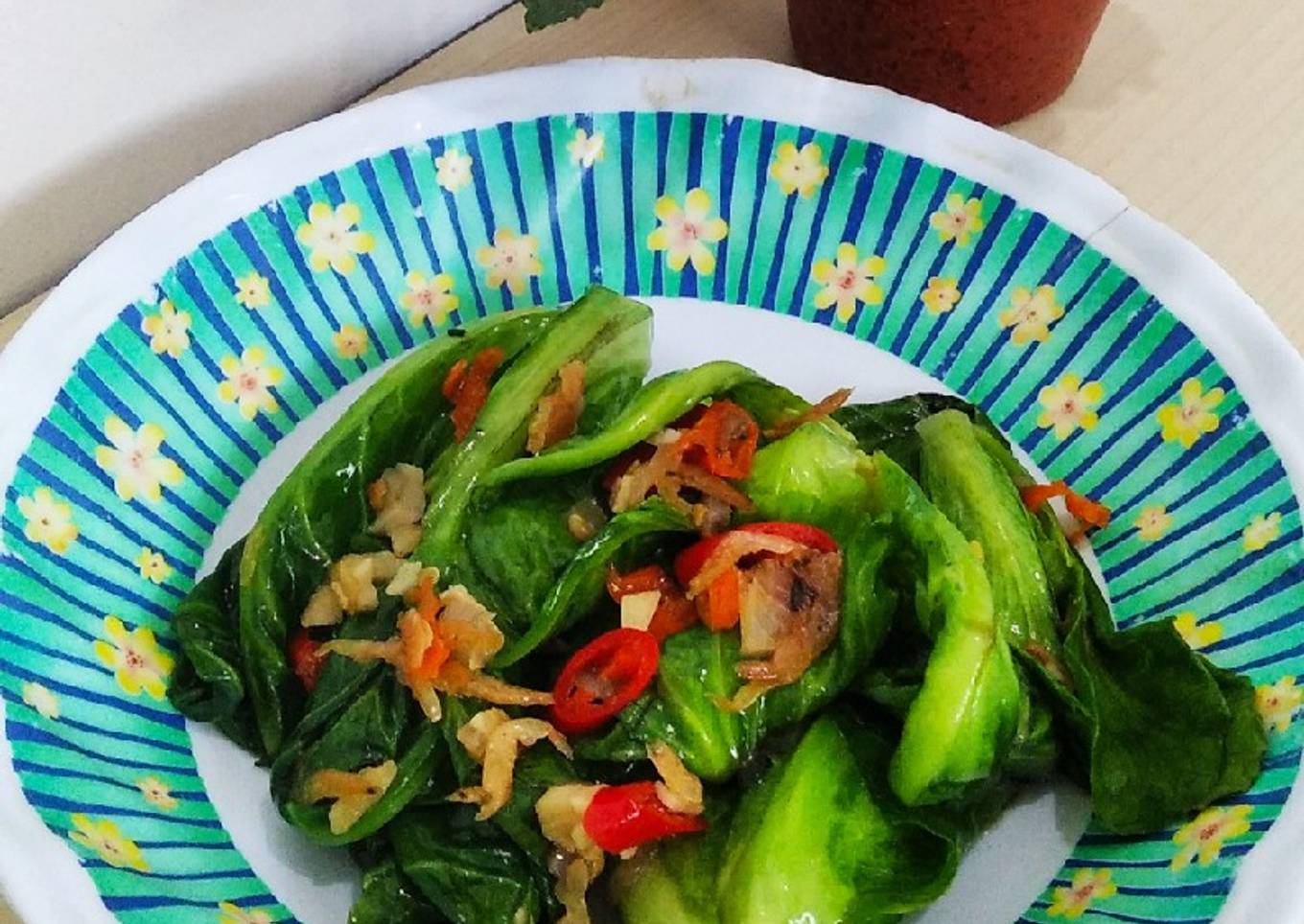 Tumis baby kailan udang rebon