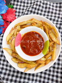 A picture of Fried sweet potatoes.