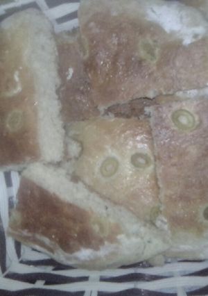 صورة لوصفة خبز بالزيتون على طريقتي