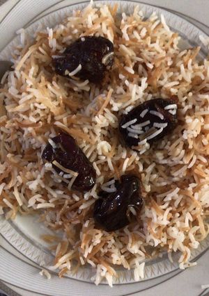 عکسی از دستور رشته پلو با خرما😍😍