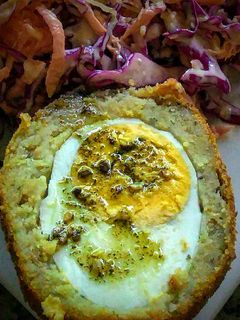 Una foto de Huevos empaquetados en harina de pechuga!!!