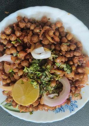 चण्याची उसळ रेसिपी चे मुख्य फोटो 