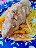 Pechuga de pollo al laurel en salsa de pimienta y perrins