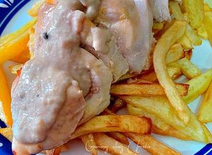 Foto principal de Pechuga de pollo al laurel en salsa de pimienta y perrins