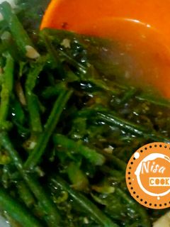 Foto resep 37. Tumis Sayur Pakis Hijau (Sayur Paku) Bumbu Spesial