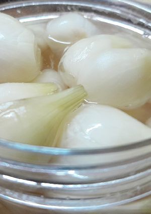 Hình của món Hành muối đơn giản.