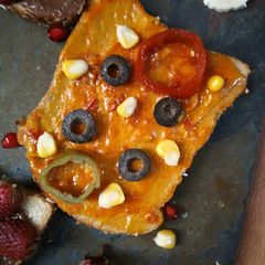 A picture of Tandoori toast.