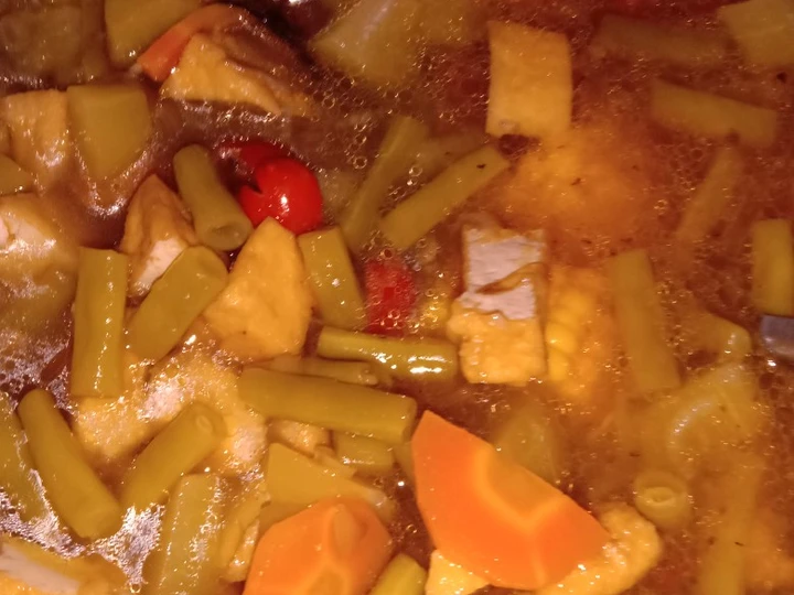 Cara Gampang Membikin Resep Sayur asam jawa (+ teri goreng) yang Enak Banget Anti Ribet, Uenak Banget