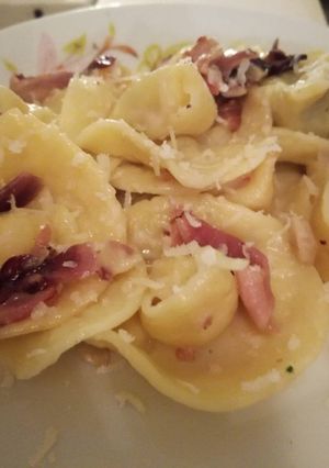 Foto di Sombrero con spek e radicchio#cookpad#ciaksicucina#Nataleconciak
