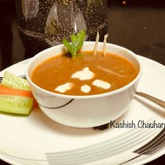 A picture of Dal Makhni.