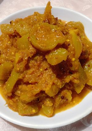तुरई की सब्जी (Turai ki sabzi recipe in hindi) रेसिपी मुख्य फोटो