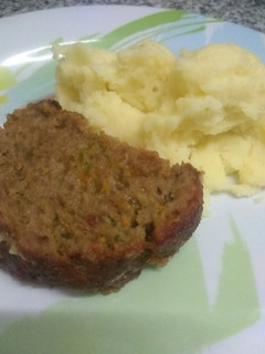 Una foto de Pan de carne "saludable" con puré