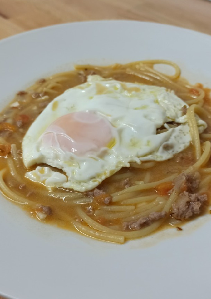 Una foto de Sopa criolla con carne picada (frío❄)