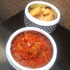 A picture of Golden yam with fish sauce.