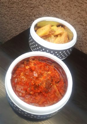 A picture of Golden yam with fish sauce.