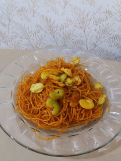 عکسی از دستور کته ماکارونی با باقالی