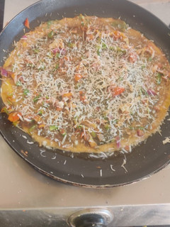 વેજ પનીર બેસન ચીલ્લા(Veg.paneer besan Chila recipe in Gujarati) રેસીપી મુખ્ય ફોટો