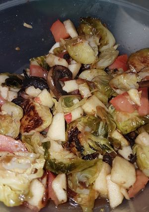 Una foto de Ensalada con repollitos de bruselas