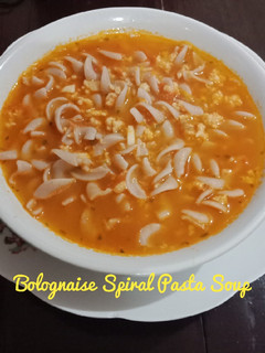 Foto resep Bolognaise Spiral Pasta Soup